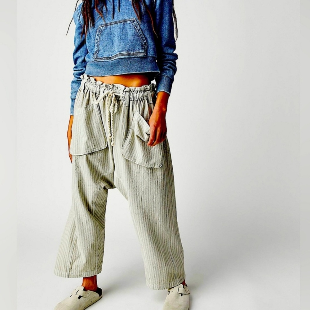 Free People beige with blue pinstripe Drawstring Cropped Wide Leg Pants